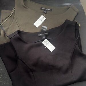 2 pack- Banana Republic Women's Black and Olive Tank Tops